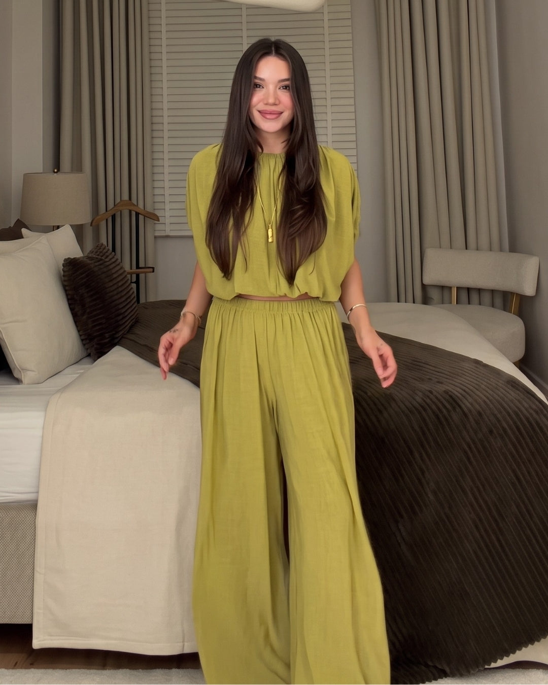 Elina - Green Modern Minimalist Pleated Co-Ord Set