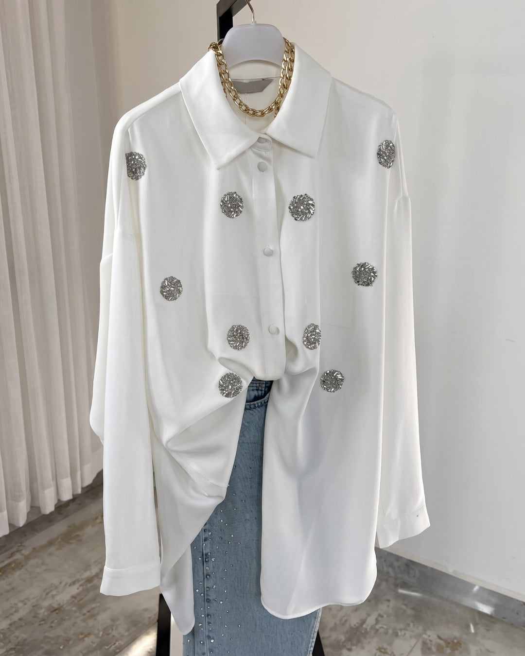 Kiyana - Premium White Fuchsia Shirt Pant Co-Ord Set