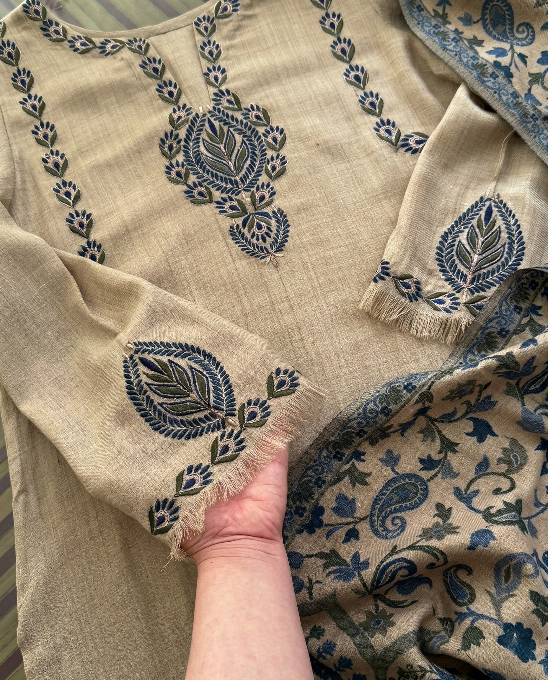 Tara - Sand Beige Floral Jamdani Suit Set For Daily Wear