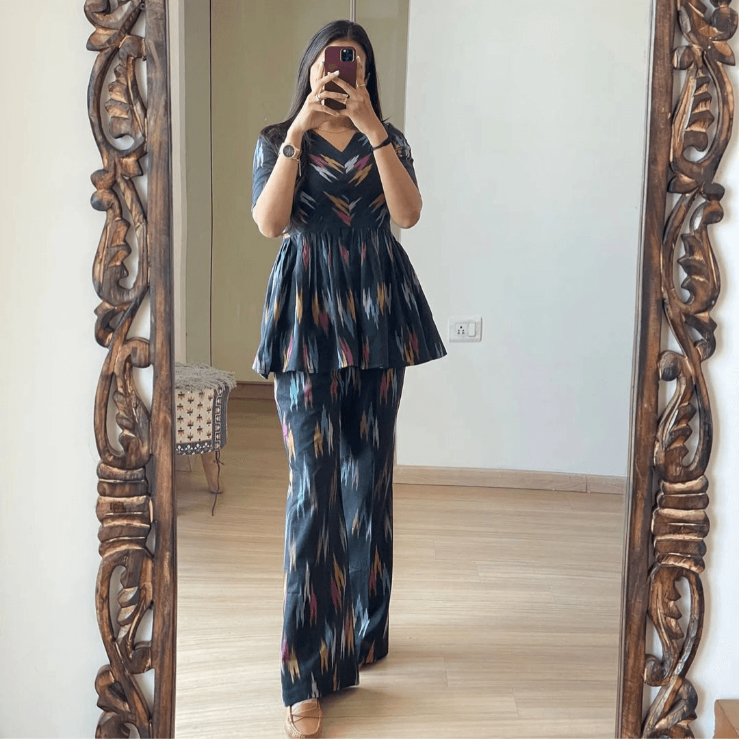 Chevron Black Print