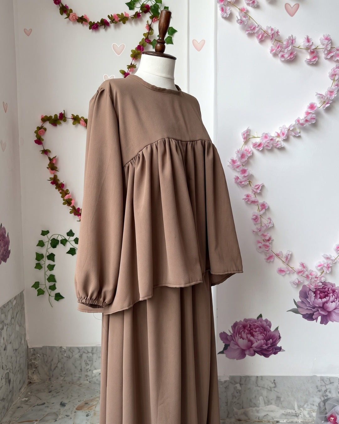 Neria - Relaxed Gathered Peplum Lounge Co-Ord Set