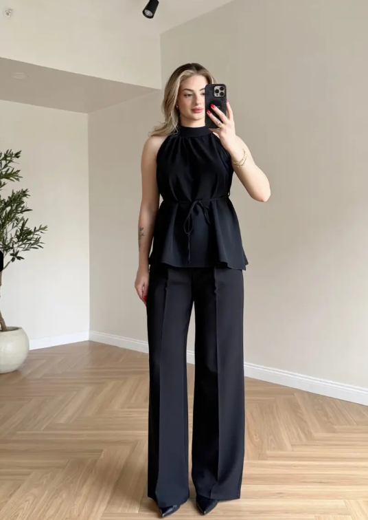 Zoya - Burgundy Halter Black Neck Wide Leg Co-Ord Set