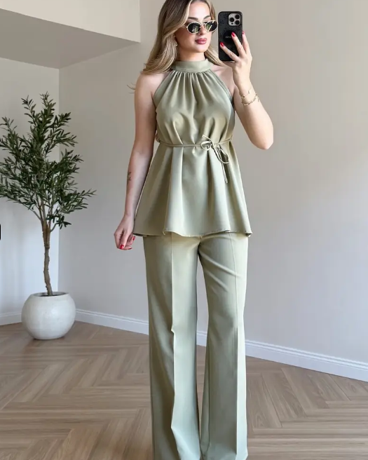 Zoya - Burgundy Halter Green Neck Wide Leg Co-Ord Set