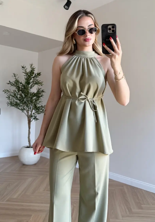Zoya - Burgundy Halter Green Neck Wide Leg Co-Ord Set